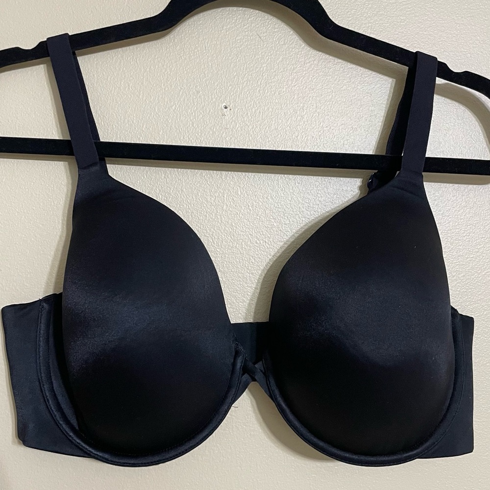 Wacoal Black padded Bra 38DD